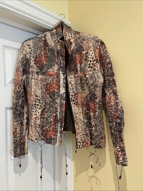 UBU Statement Piece Crinkle Jacket Lace-Up Detail Travel Chic Effortless Style